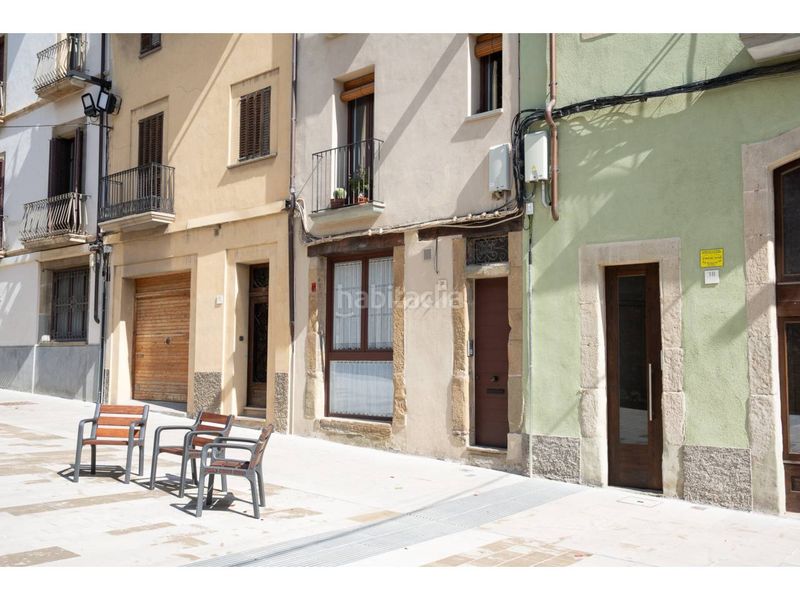 Foto 9b491b19-d0a0-40b2-801c-e3001fa976f7. Dúplex  en venta en Centre Vic