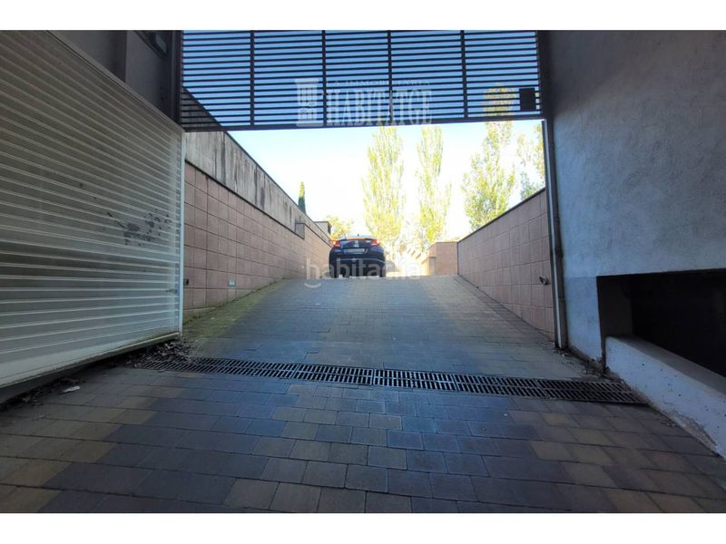 Foto 68a7124a-074e-49bf-bf4e-466e80f5ad84. Aparcament cotxe a El Sucre-El Nadal Vic