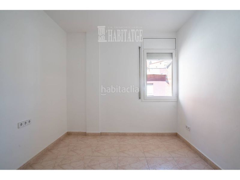 Foto 40a6542b-058e-4454-a157-cfe3647590b5. Pis amb calefacció aparcament a Manlleu