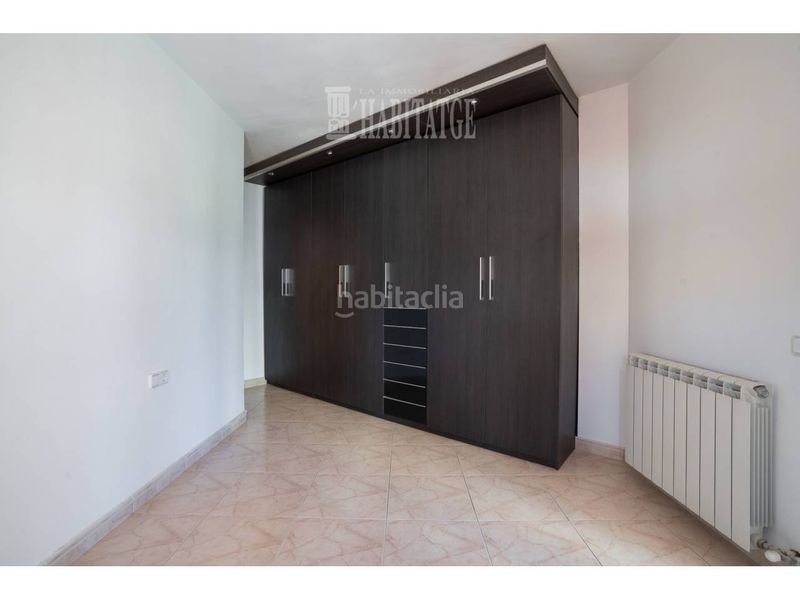 Foto 461da9f8-7d3c-4947-b3f4-5bfe1994f3b2. Pis amb calefacció aparcament a Manlleu