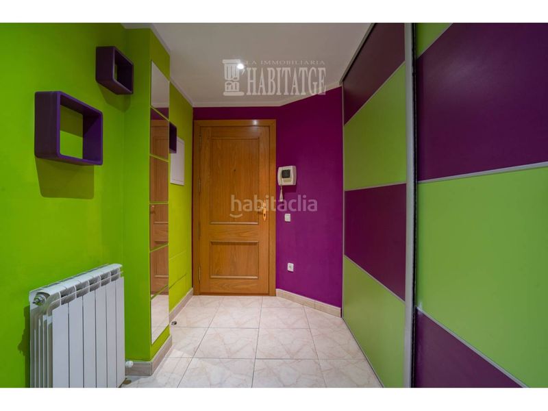 Foto 52525f10-c5c9-452f-bff1-1dcf02b71a32. Pis amb calefacció aparcament a Manlleu