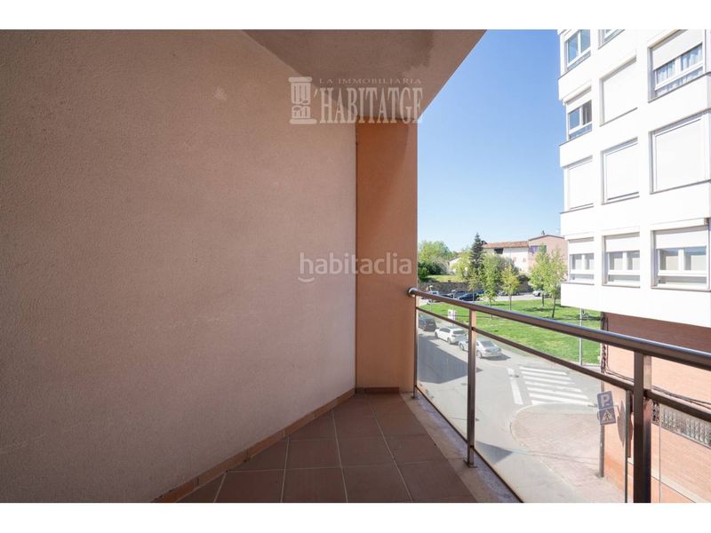 Foto 92f8cd25-58cf-4f4e-aaf7-6c73570dbc2b. Pis amb calefacció aparcament a Manlleu