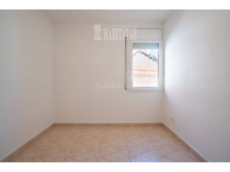 Foto f28e826f-ab52-4be7-b7b8-baf0256171ec. Pis amb calefacció aparcament a Manlleu