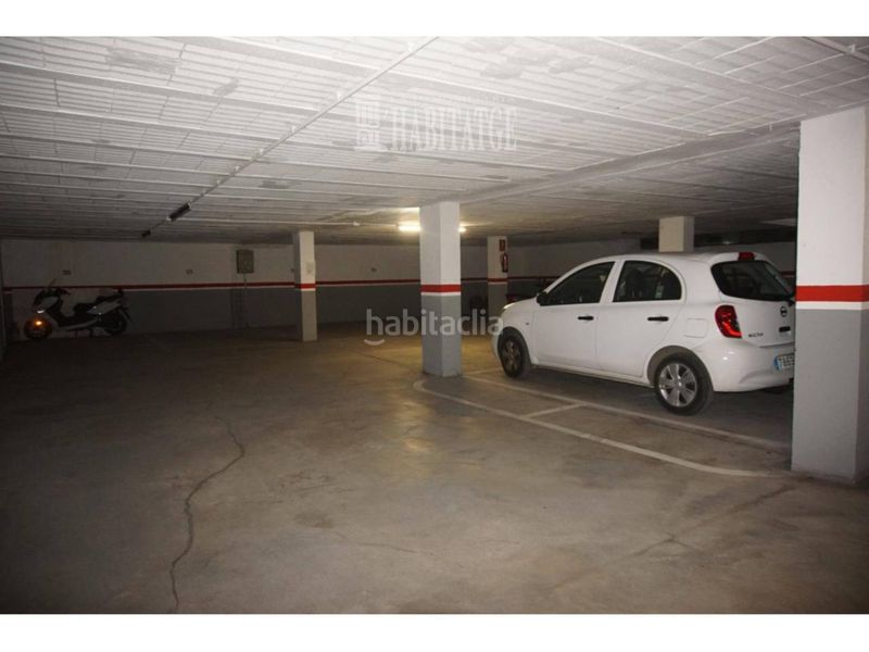 Foto 5d10c795-8d9c-44c1-a9ab-b47496178b73. Aparcament cotxe a Centre Vic