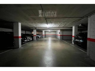 Parking voiture  Calle teodor de mas. Conjunto de plazas de aparcamiento en venta