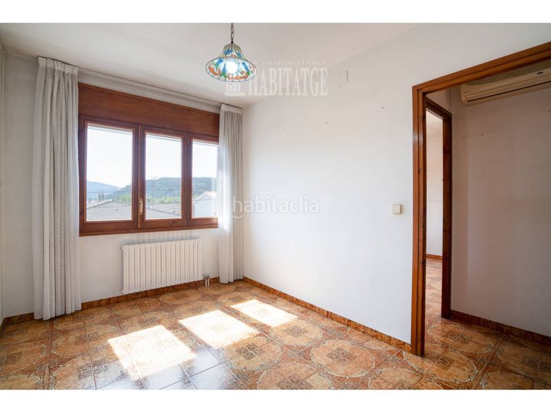Foto 3a54a354-d933-4076-9531-c31351ba93eb. Casa amb calefacció aparcament a Centelles