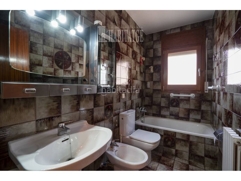 Foto 7a6c2ff4-e745-4ba3-a9a2-94d9a6f54772. Casa amb calefacció aparcament a Centelles