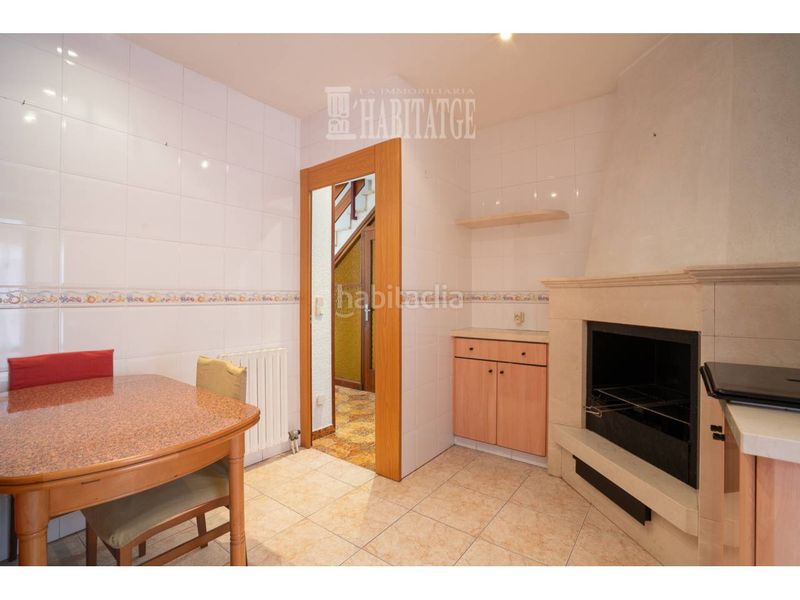 Foto f4548a7c-a0a5-4bef-90f8-c7d15aa8ec07. Casa amb calefacció aparcament a Centelles