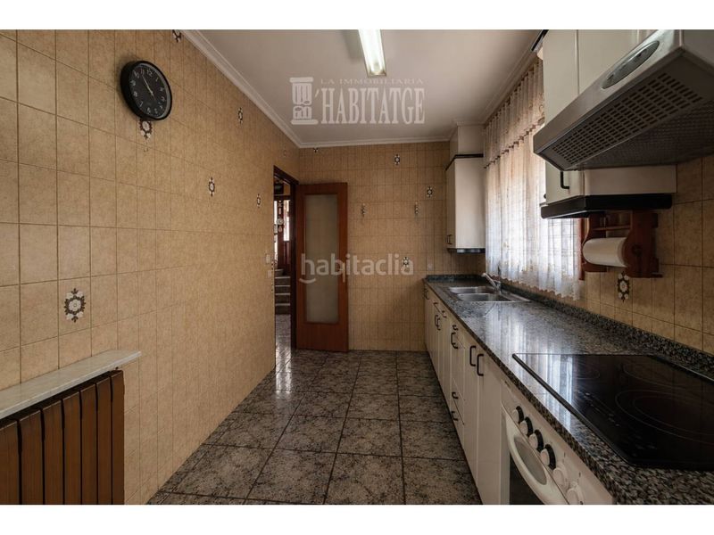 Foto 412c6029-8576-4b05-995c-4fe2265282f5. Casa amb calefacció aparcament a Manlleu