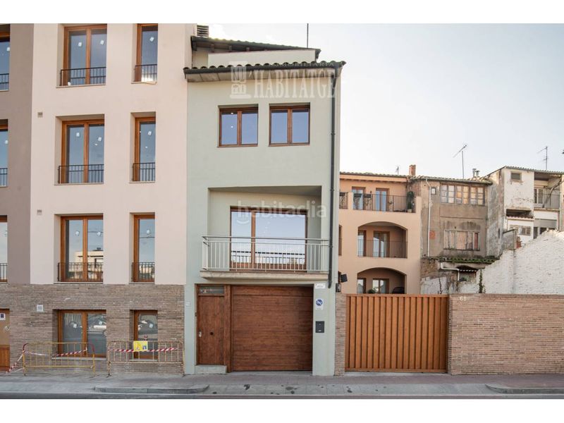 Foto 4b215f70-4c62-4711-9a33-124314580539. Casa amb calefacció aparcament a Nord Vic