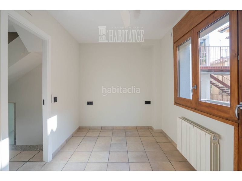 Foto 929df326-93e3-471e-96a3-91e7ab4f21f5. Casa amb calefacció aparcament a Nord Vic