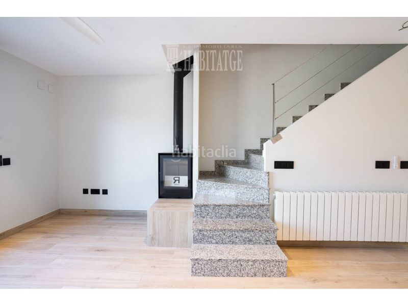 Foto a89b291f-70e7-4f5c-bc06-4bd5d5dfe36f. Casa amb calefacció aparcament a Nord Vic