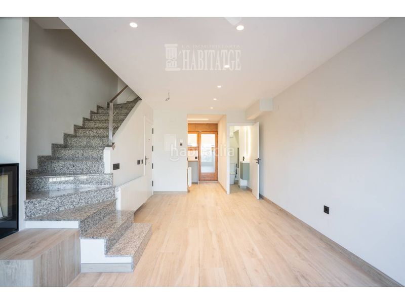 Foto cc4cc894-febe-43de-abf7-02754f7ca53d. Casa amb calefacció aparcament a Nord Vic