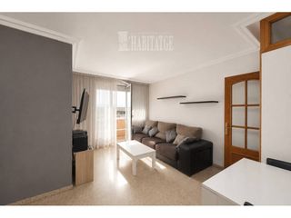 Flat  Calle passeig de la generalitat. Piso en venta en vic