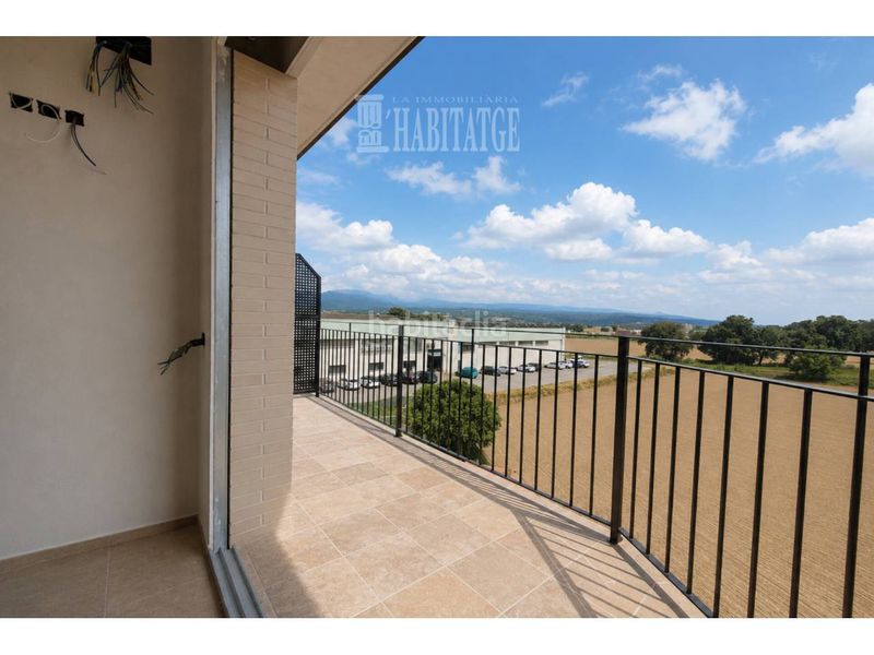 Foto 981b4229-71b3-42f7-80b0-a367d8d2a3e1. Casa amb aparcament a Tona