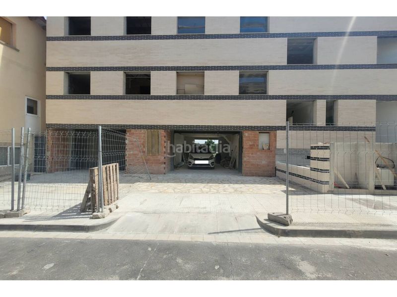 Foto be83e8e3-c757-407b-a108-55625e76d541. Casa amb aparcament a Tona