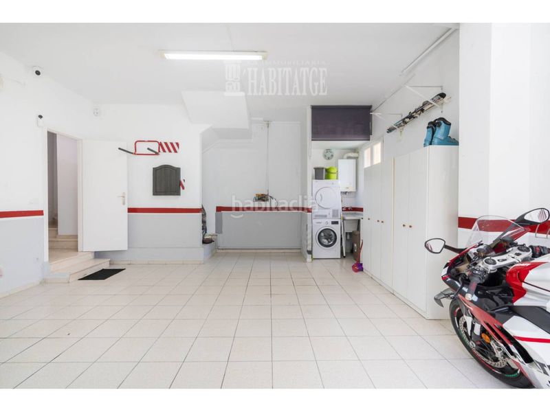 Foto 151ca727-95c6-4aee-a844-c695e9a76417. Casa amb calefacció aparcament piscina a Torelló