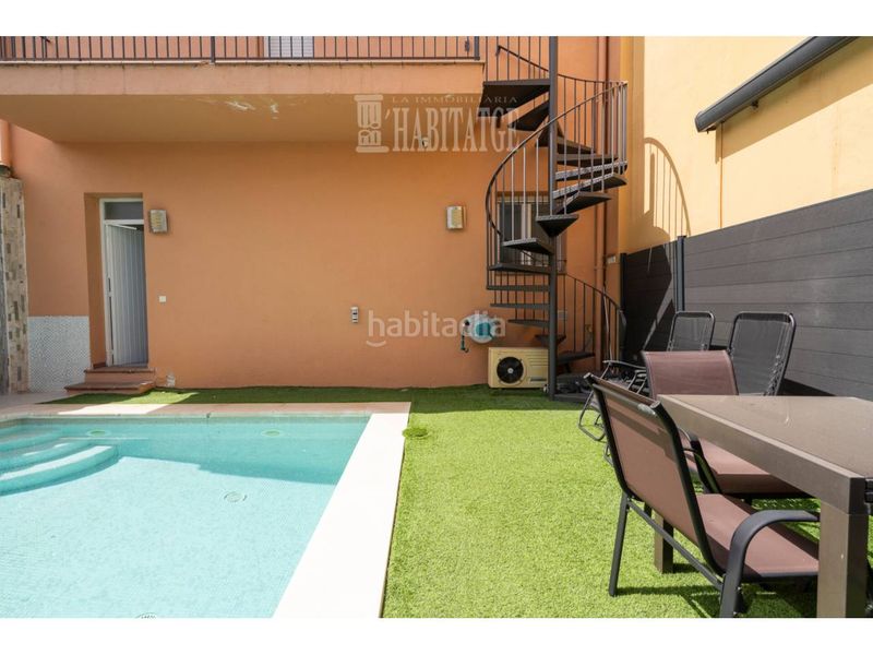 Foto 671e85bd-ee24-4d19-9624-bf1cb7653f11. Casa amb calefacció aparcament piscina a Torelló