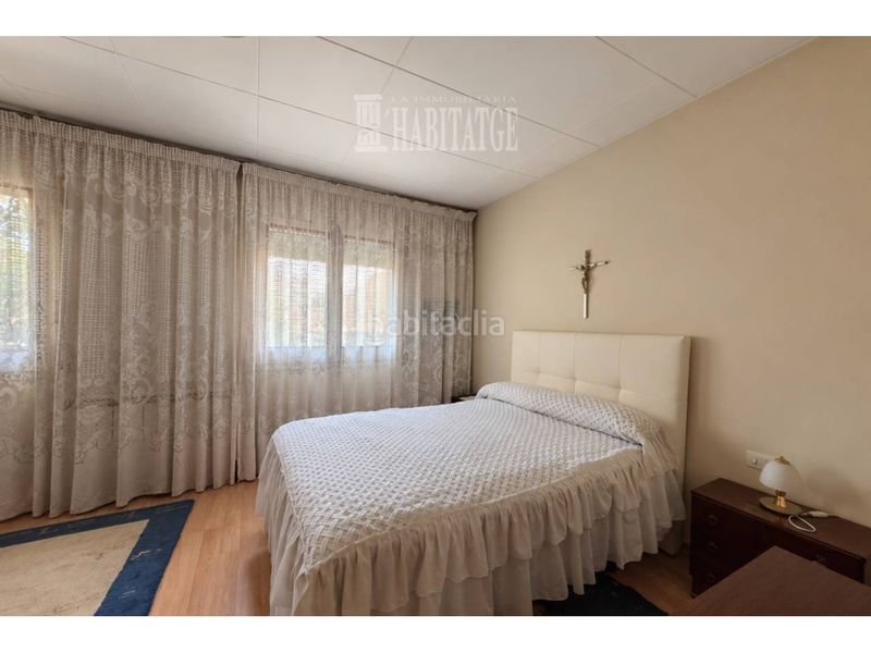 Foto b0343b9d-6195-4a76-ab2e-30dbf42460a6. Casa amb calefacció aparcament a Remei-La Guixa Vic