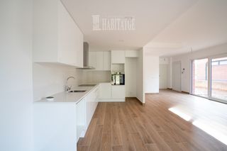 Maison jumelée  Carrer cadí. Casa aparellada en venda d'obra nova a santa eugènia de berga