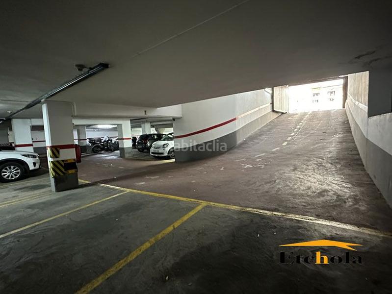 Foto 495c634d-d327-49b7-b813-d877c5ded570. Parking coche en Gros Donostia - San Sebastián