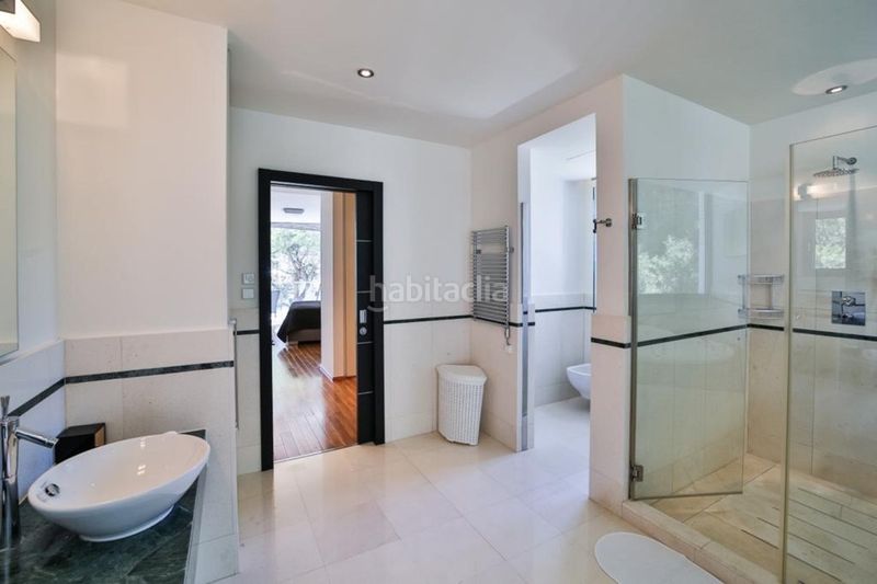 Foto 890b18c7-a0b4-492e-a7aa-03c69b580bc6. Casa amb aparcament piscina a Sierra Blanca Marbella