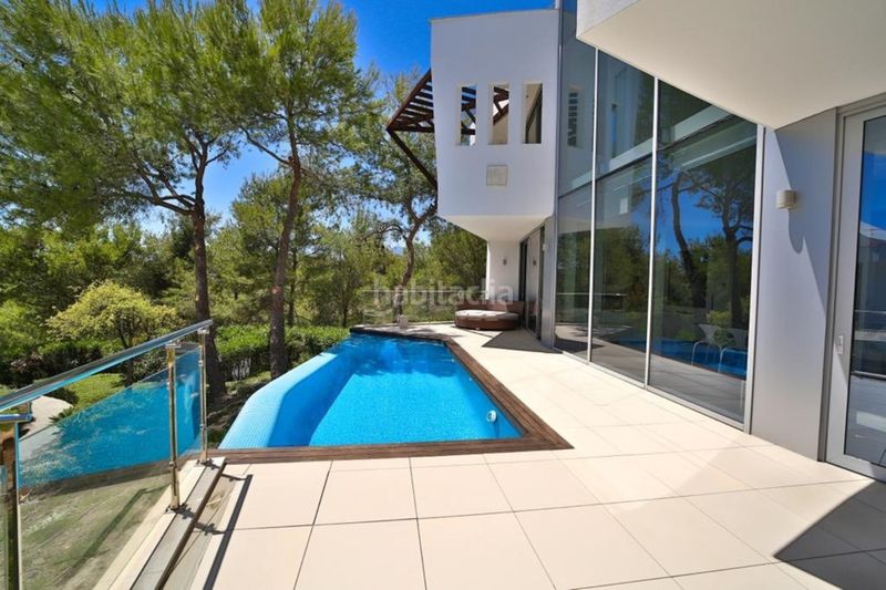 Foto 8b42b753-b0f3-443b-9d1f-1b104d5c3725. Casa amb aparcament piscina a Sierra Blanca Marbella