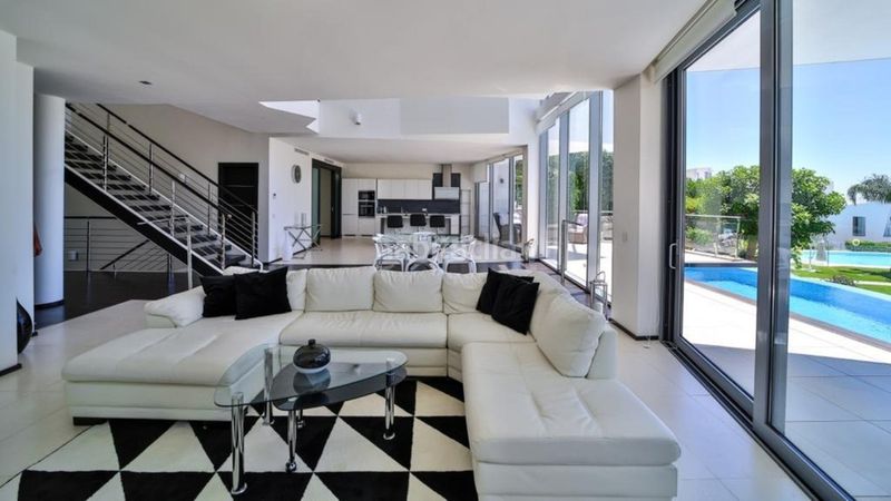 Foto da5b6dfb-003d-46e3-addf-f0b72d7184cb. Casa amb aparcament piscina a Sierra Blanca Marbella