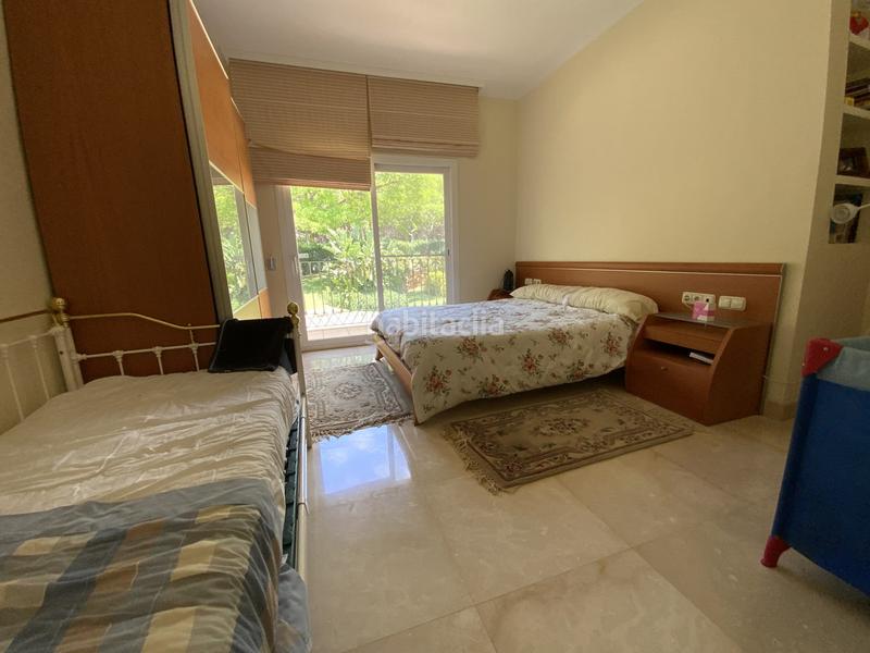 Foto dc0fbfff-b6d2-439c-b5ec-264d675de73a. Apartamento en Río Real Marbella