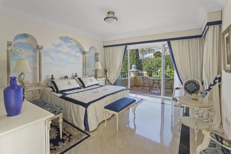 Foto a4bc98f3-f1d1-4b16-a6d3-7eb7f5c60576. Haus mit parking pool in Paraiso - Barronal Estepona