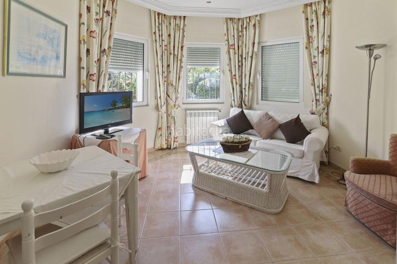 Foto d1f6e07b-09c0-4d41-926c-957610e6ebf2. Haus mit parking pool in Paraiso - Barronal Estepona