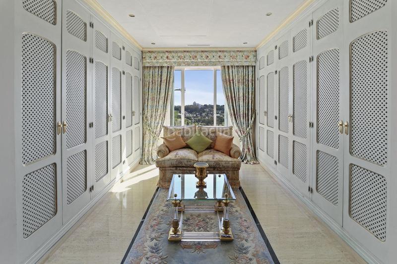 Foto 1ec59cce-8791-482b-9717-f31655e30f92. House with parking pool in Paraiso - Barronal Estepona