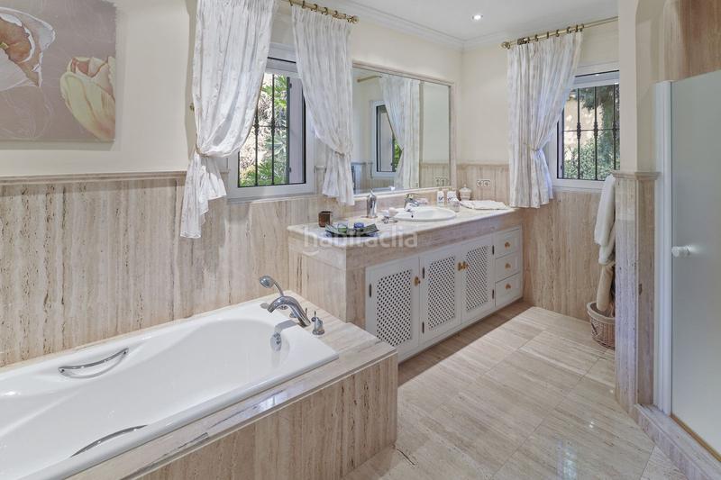 Foto af850600-b485-43a1-b6be-e0604d280ce8. House with parking pool in Paraiso - Barronal Estepona