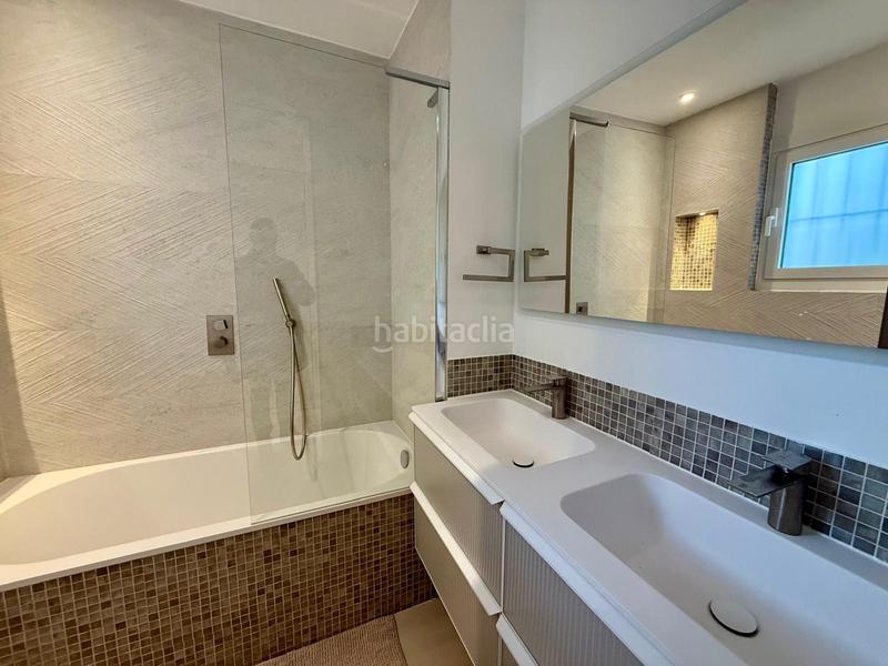 Foto 3d07d80e-694e-40e4-b4d4-fc5ee388f4a6. Alquiler planta baja en Nueva Andalucía centro Marbella