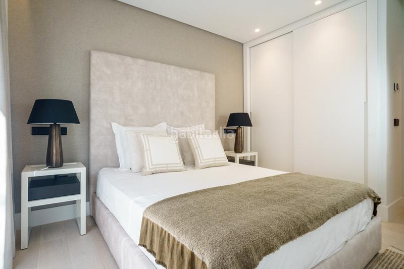 Foto 8502311f-e099-4ee4-9ebd-4fd28b44ee49. Haus mit heizung parking pool in Nueva Andalucía centro Marbella