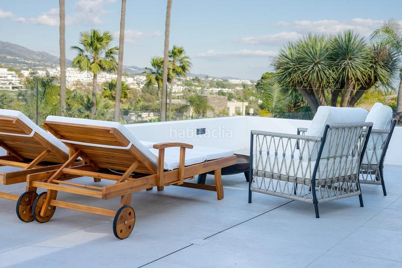 Foto e57f0a8c-8718-4f54-bcdf-29b5b8fff83d. Haus mit heizung parking pool in Nueva Andalucía centro Marbella