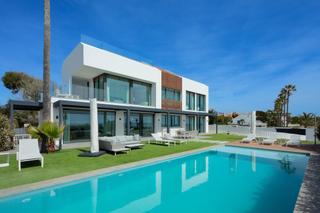 Maison à Centro. Casa de playa en venta en estepona