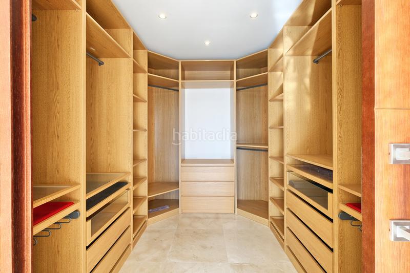 Foto 619b132d-4de9-4e60-81e4-81da8761d84c. Casa chalet moderno en venta en benahavis en los arqueros - puerto del almendro Benahavís