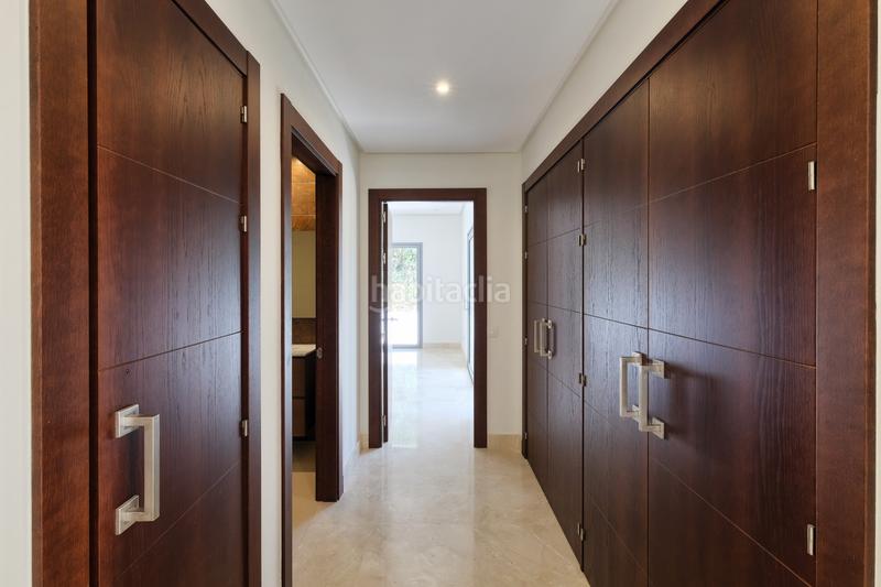 Foto 8a4dcf43-4a3c-4bbe-a08c-f10385d11bf8. Casa chalet moderno en venta en benahavis en los arqueros - puerto del almendro Benahavís