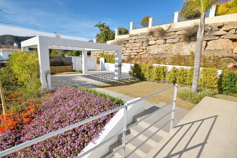 Foto b06aca3d-a32a-4826-aaf2-07c29412ed4a. Casa chalet moderno en venta en benahavis en los arqueros - puerto del almendro Benahavís