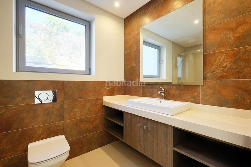 Foto c9c3be9d-5dee-432c-b9b2-0dedd99829a9. Casa chalet moderno en venta en benahavis en los arqueros - puerto del almendro Benahavís
