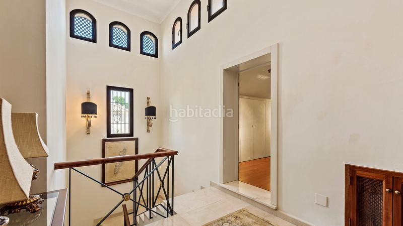 Foto cf2d8a3f-4bb3-4656-b11d-8a8e918633a5. Casa amb aparcament piscina a Nueva Andalucía centro Marbella