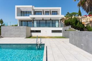 Casa en Los Flamingos. Impresionante propiedad totalmente nueva en venta en benahavís