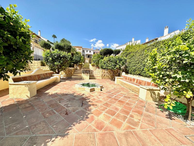 Foto da678faa-d142-40d8-a5c0-cbd8420ce241. Casa pareada en n/a en La Carolina - Guadalpín Marbella