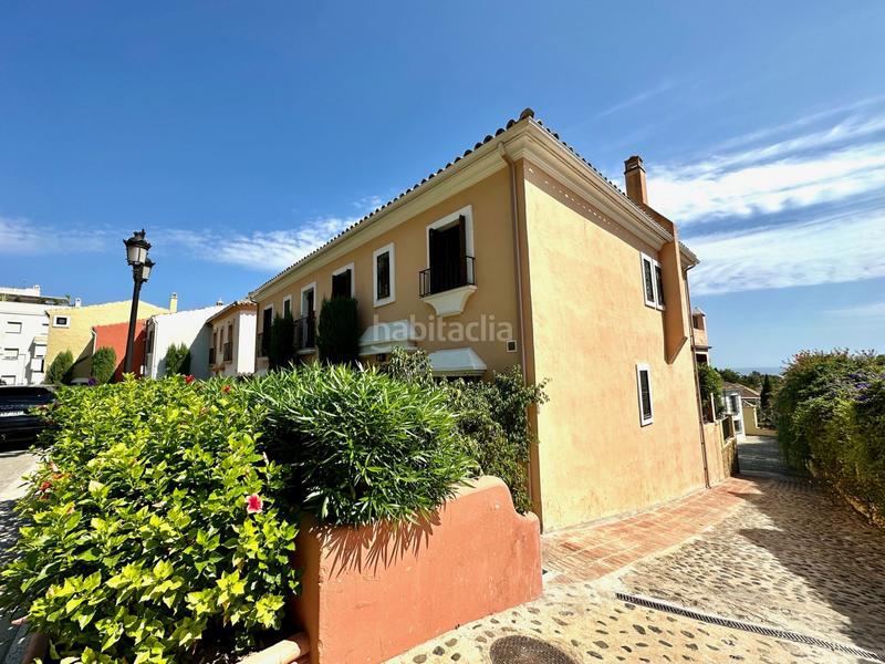 Foto 14a018de-28c6-4c66-889b-0b33476d7d4a. Maison jumelée dans n/a dans La Carolina - Guadalpín Marbella