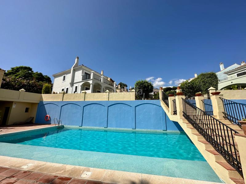 Foto 4d60f0ce-0962-4fc9-a81e-226d4f19aaa0. Maison jumelée dans n/a dans La Carolina - Guadalpín Marbella