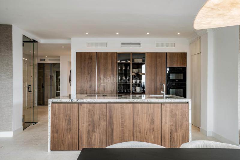 Foto 1667f80b-7496-4082-85d4-a20e777685f5. Attique avec parking piscine dans La Carolina - Guadalpín Marbella