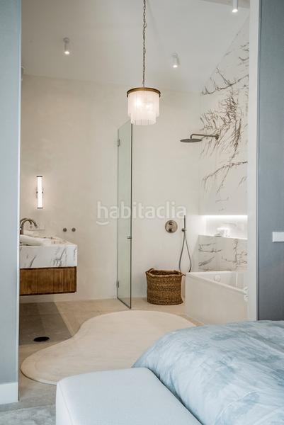 Foto 8e7f6e6f-9ae8-47a3-9203-d97b151a7a60. Attique avec parking piscine dans La Carolina - Guadalpín Marbella