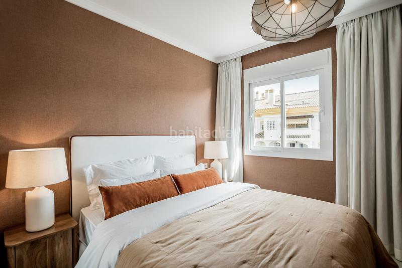 Foto acc83c25-10d8-4de4-bb0d-c018c1a4a683. Attique avec parking piscine dans La Carolina - Guadalpín Marbella