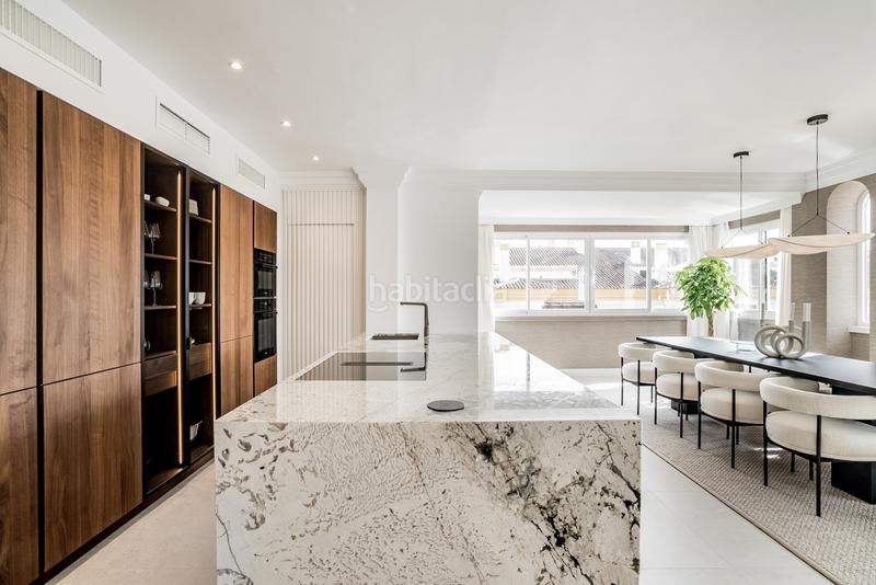 Foto e2c5b22e-e2c0-44c5-97d5-9d7d2485576e. Attique avec parking piscine dans La Carolina - Guadalpín Marbella